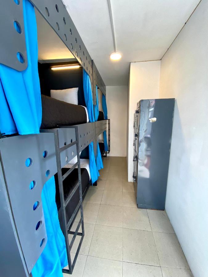 Roomies Hostel Reforma-El Angel Мехико Экстерьер фото