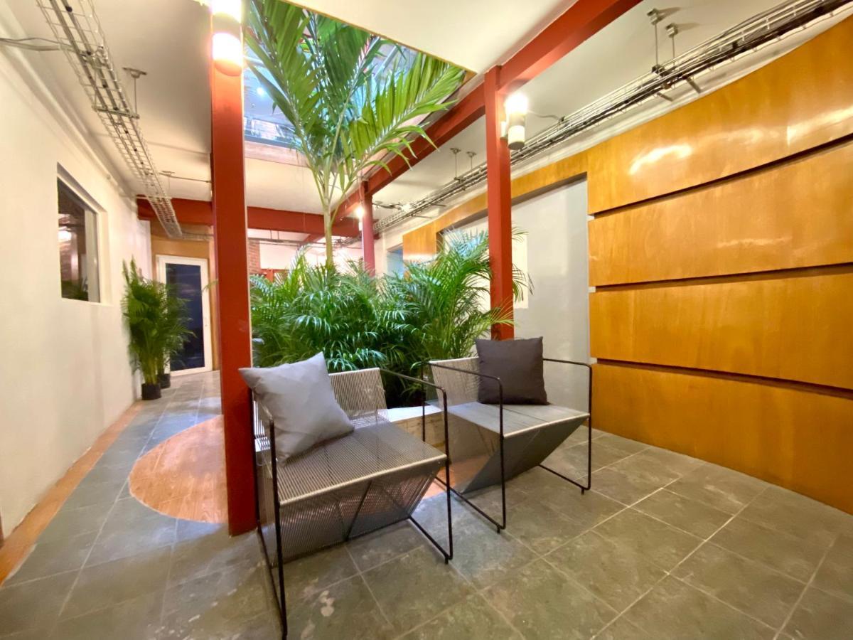 Roomies Hostel Reforma-El Angel Мехико Экстерьер фото